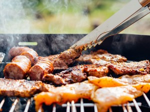 barbecue-820010_1920-PIXABAY